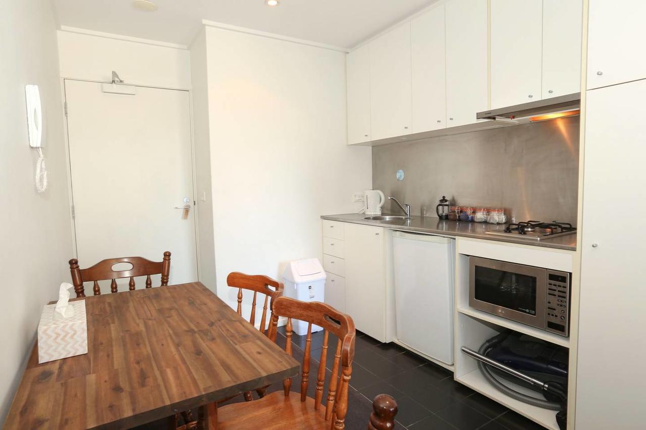 2 Beds 1 Bath Beside Qv Melbourne Apartment Ngoại thất bức ảnh